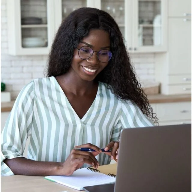 Lady on a laptop